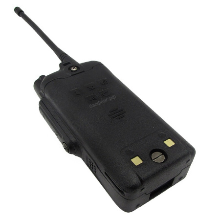 Baofeng_UV-9R_Plus_V1_bolt_rakurs-min